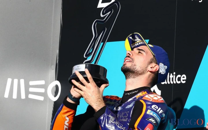 MotoGP: Oliveira domina e vince a Portimao