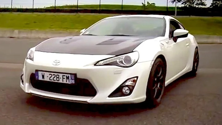 Toyota GT 86 HKS: il sound dei 400 cavalli in video