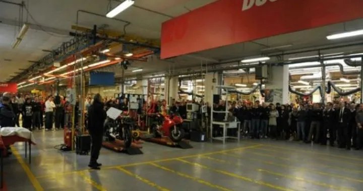 Ducati: al via la produzione della 1199 Panigale