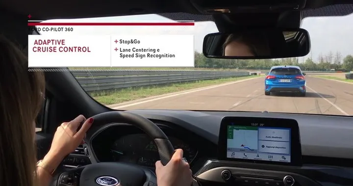 Ford Focus - Connettività