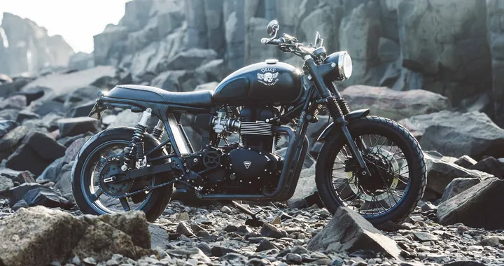 Triumph Scrambler "Onyx" by Deus Ex Machina