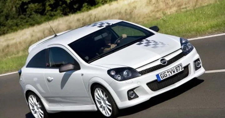 Opel Astra OPC Nürburgring Edition