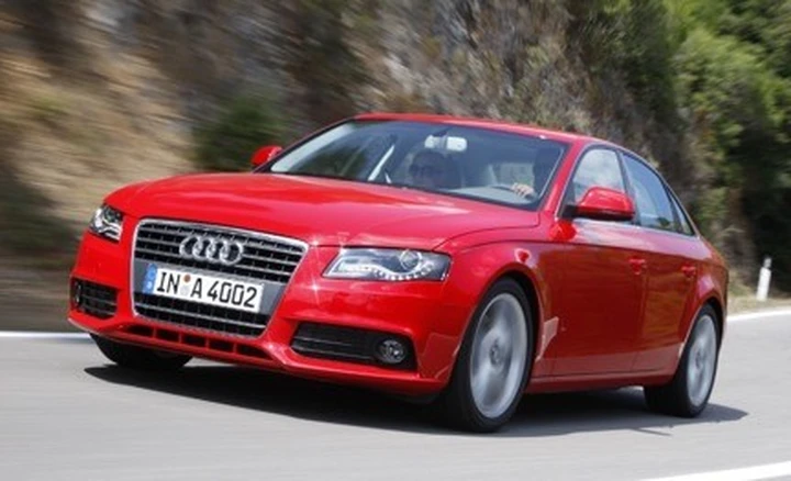 Audi A4  - impressioni di guida in giro per la rete