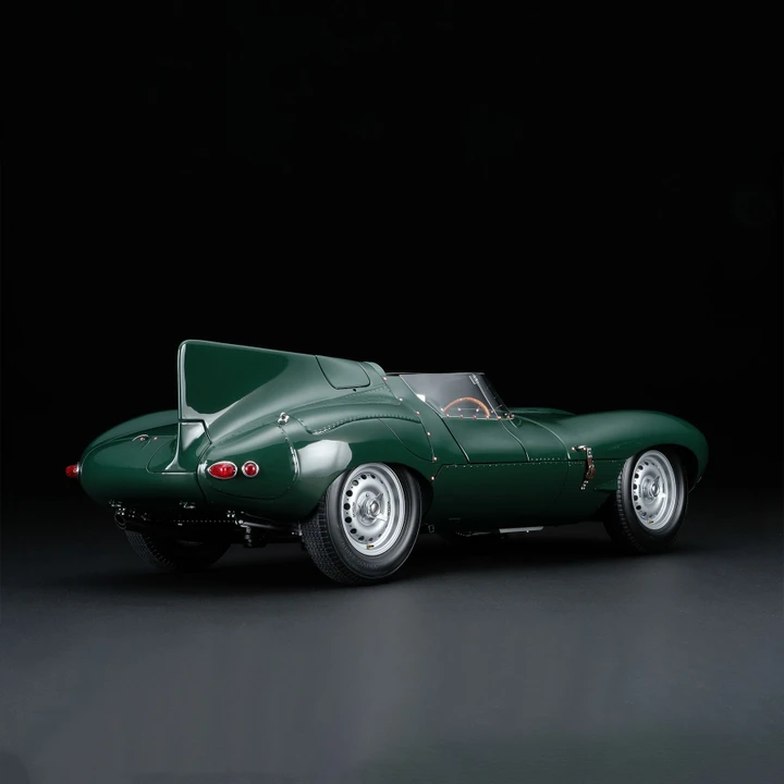 Jaguar D-Type scala 1:8