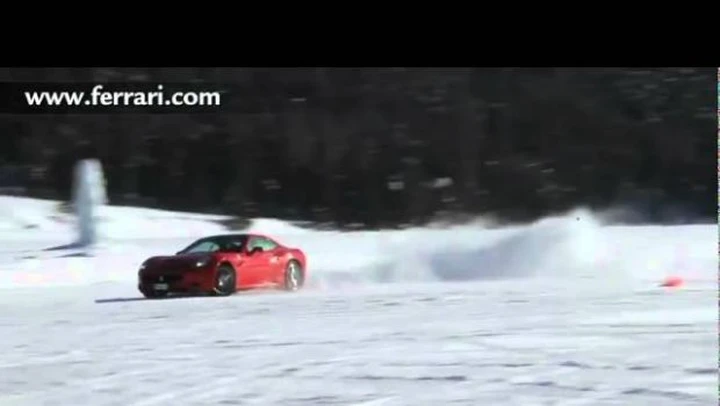 Ferrari: anche la California se la cava sulla neve...