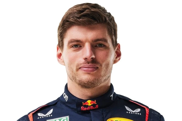 Max Verstappen resta in Red Bull nel 2026: niente Mercedes