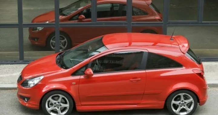 Opel Corsa GSi: nuove informazioni e foto ufficiali