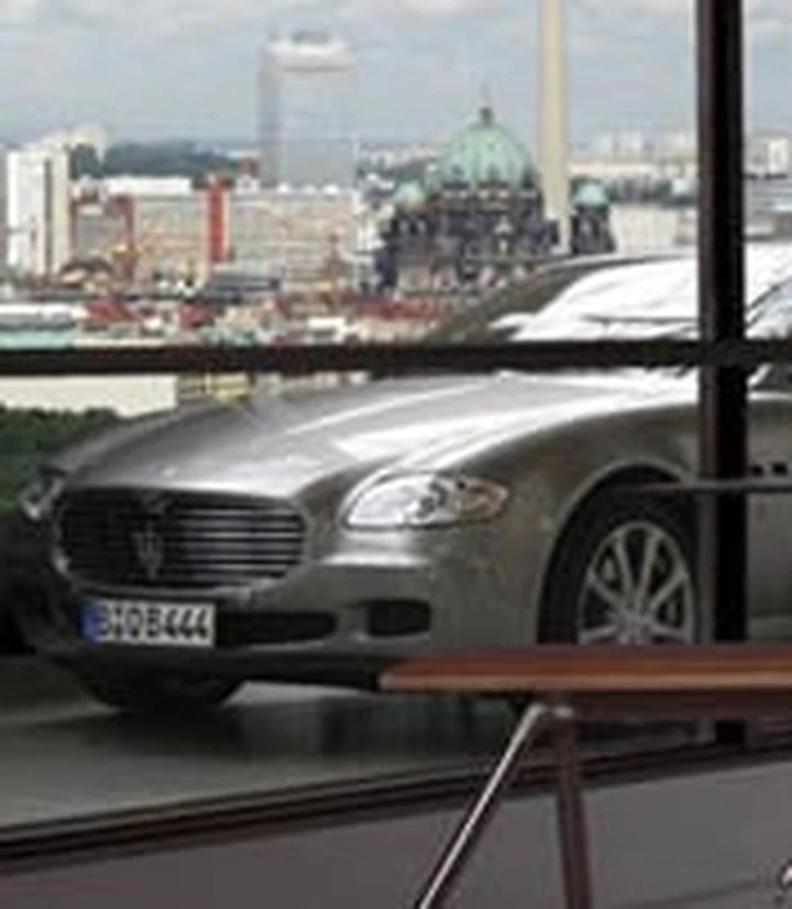 CarLoft: a Berlino la macchina si parcheggia in casa