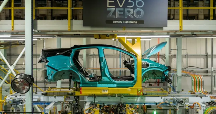Nissan avvia la produzione della nuova Leaf a Sunderland