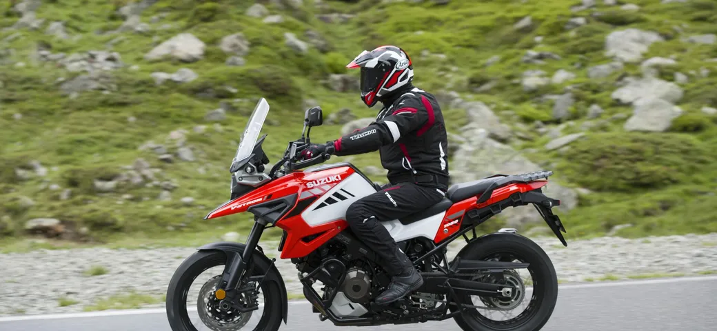 Suzuki V-Strom 1050 XT Sakigake: la limited edition debutta sul web