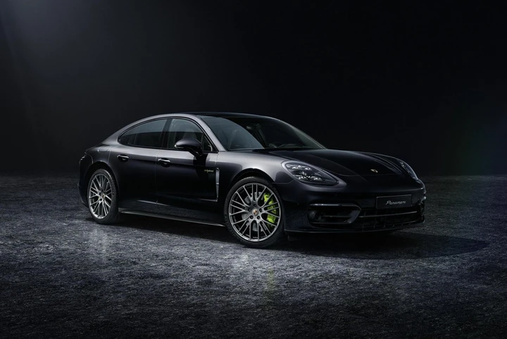 Porsche Panamera: arriva la Platinum Edition