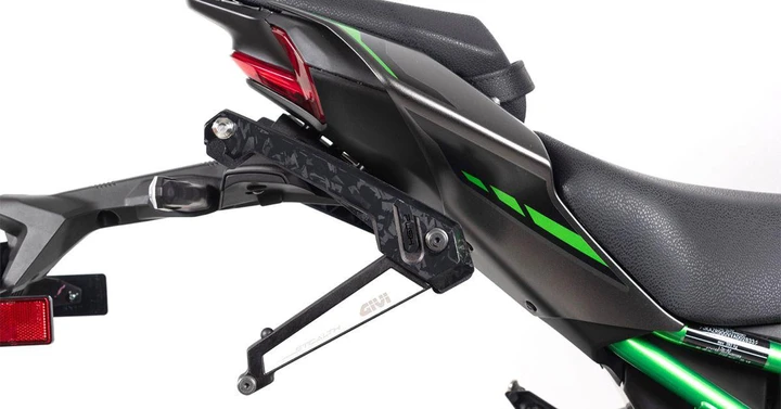 GIVI lancia Stealth, ancoraggio retrattile per borse laterali invisibile