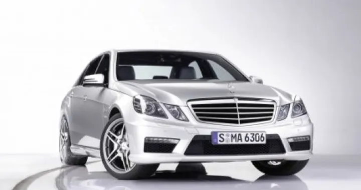 Mercedes E65 AMG: in arrivo il V12 sulla Classe E