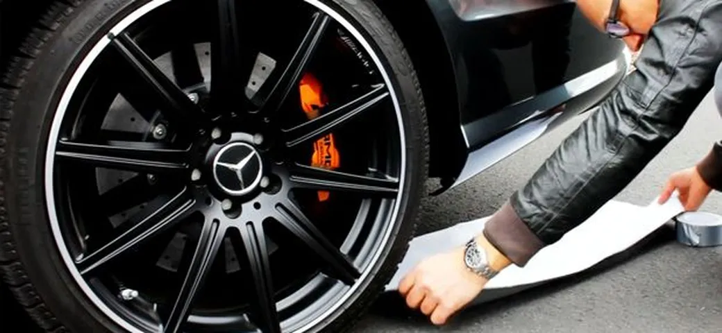 Mercedes AMG: la moda fatta con i Burnout