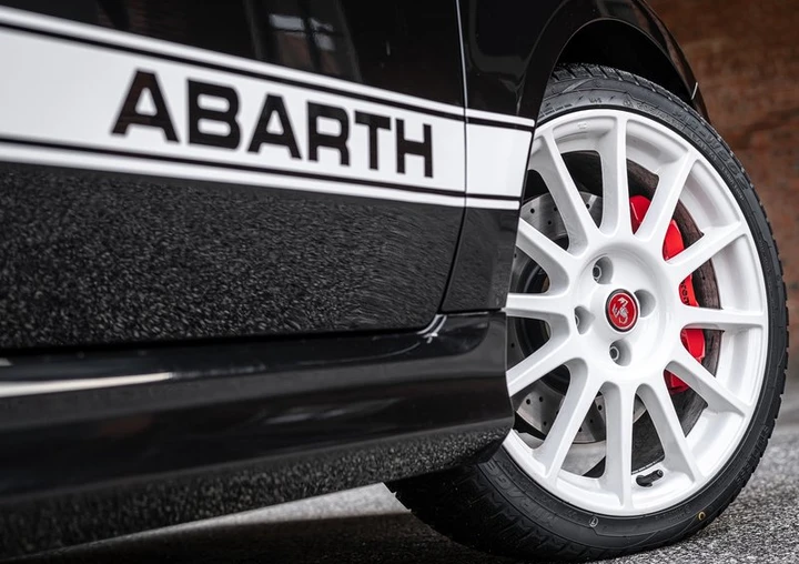 Abarth 1000 SP: confermata la sportiva a motore centrale