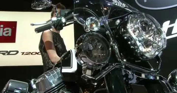 NovitÃ  Moto Guzzi 2013 - Salone EICMA Milano 2012