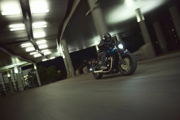 Triumph Bobber 2026: la custom inglese che ridefinisce il piacere di guida