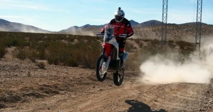 Il team Honda HRC si prepara per la Dakar 2013 in California