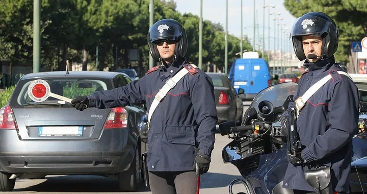 Napoli: scontro tra centauri nei Quartieri Spagnoli