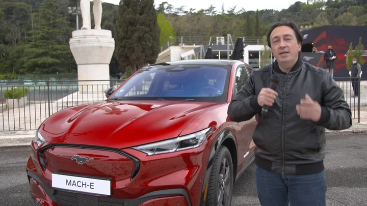Ford Mustang Mach-E: primo contatto