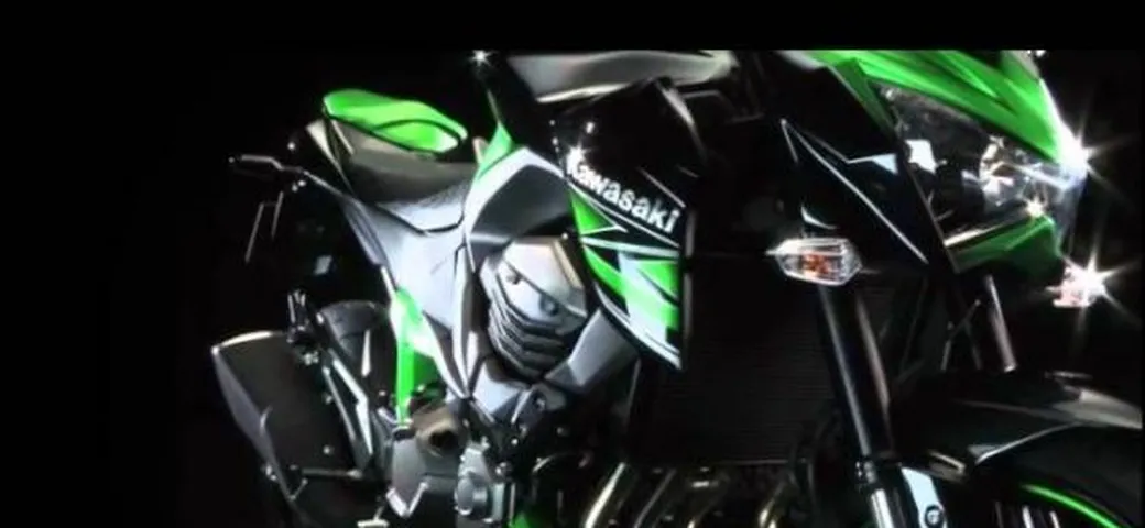 Kawasaki Z800 MY 2013 /video