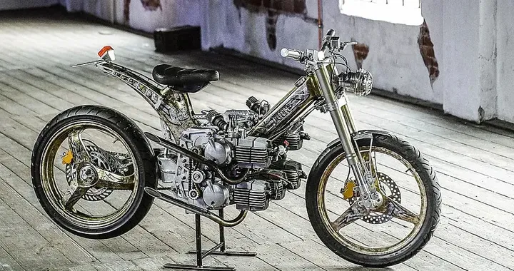 Puch Maxi a 5 cilindri: il ciclomotore più folle di sempre