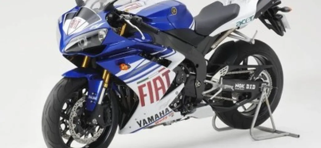 Kit grafiche Yamaha M1 per R6 e R1