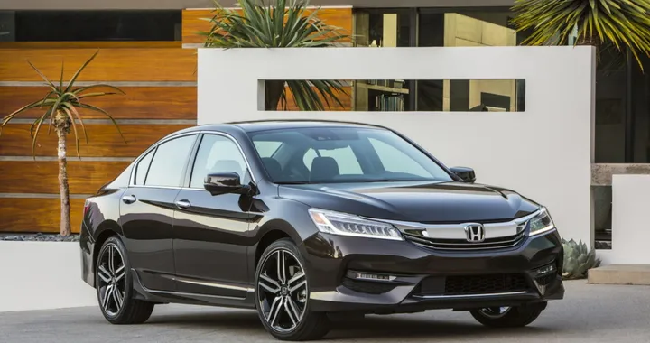 Honda Accord 2016: arrivano Apple CarPlay e Android Auto