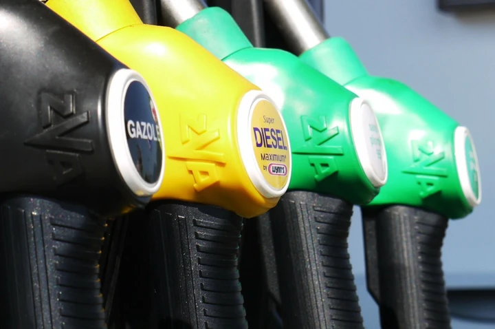 Prezzo carburanti: ecco perché la benzina potrebbe arrivare a 4 euro al litro