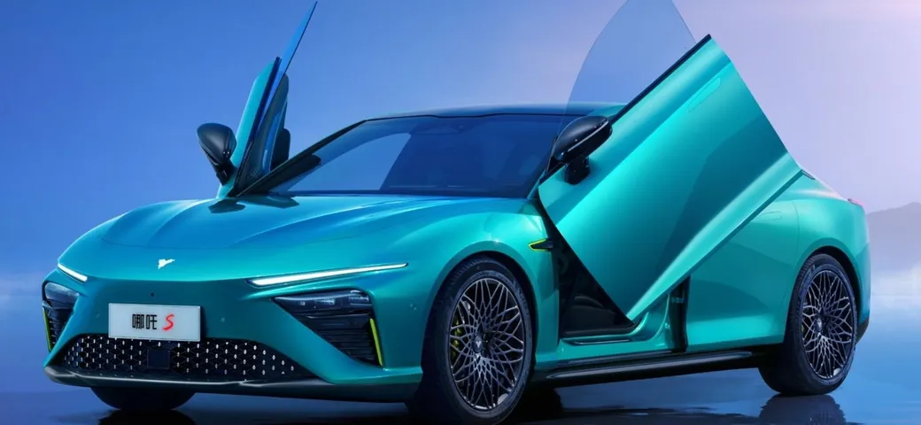 Nezha S Yaoshi Special Edition: al via gli ordini per la supercar elettrica cinese da 462 CV