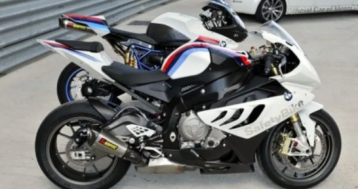 Anteprima BMW S1000RR stradale al GP di Jerez