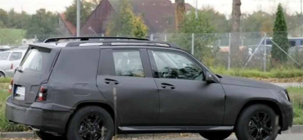 Mercedes GLK - prime foto spia