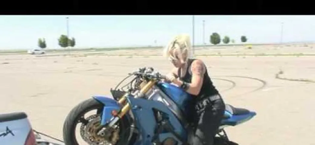 Jessica Maine: la first lady dello stunting /video