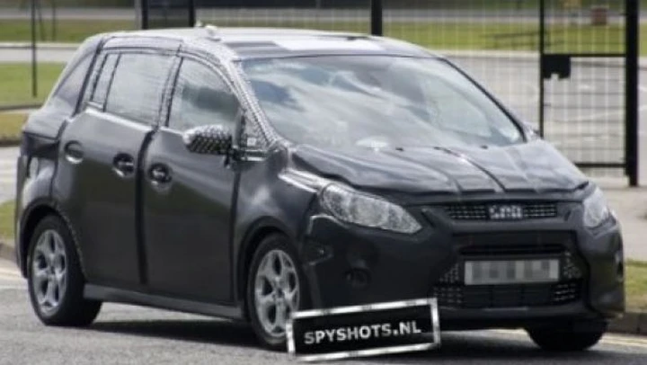 Nuova Ford C-Max: ancora foto spia