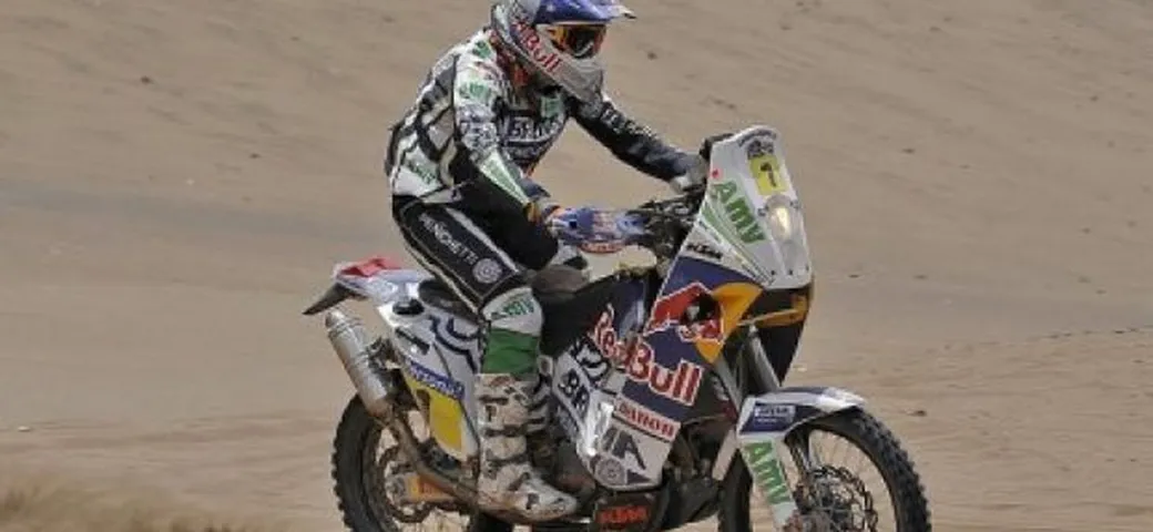 Marc Coma: Penalità di 6 ore per aver sostituito irregolarmente una ruota