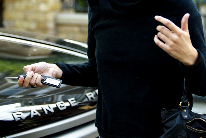 Interferenze radio: cosi un ladro a Catania rubava le auto