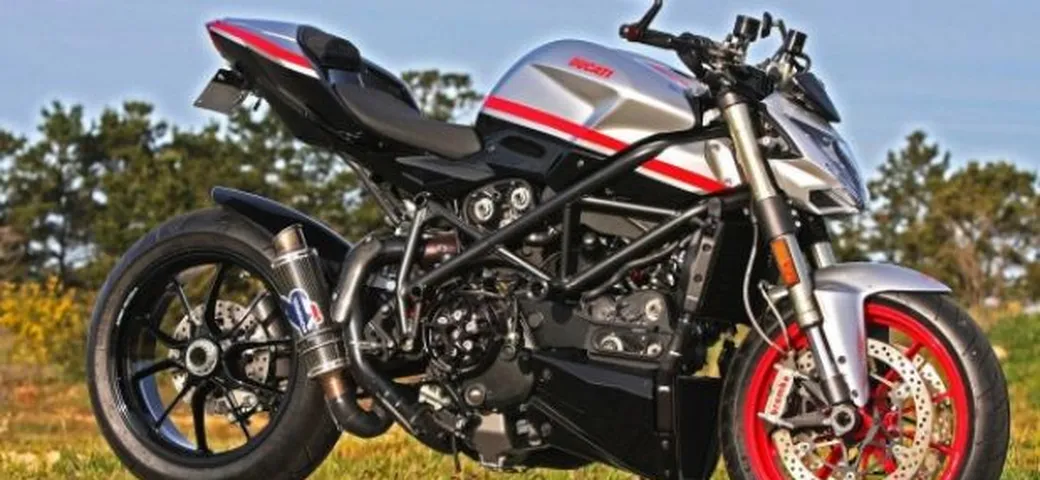 Ducati Streetfighter Corse