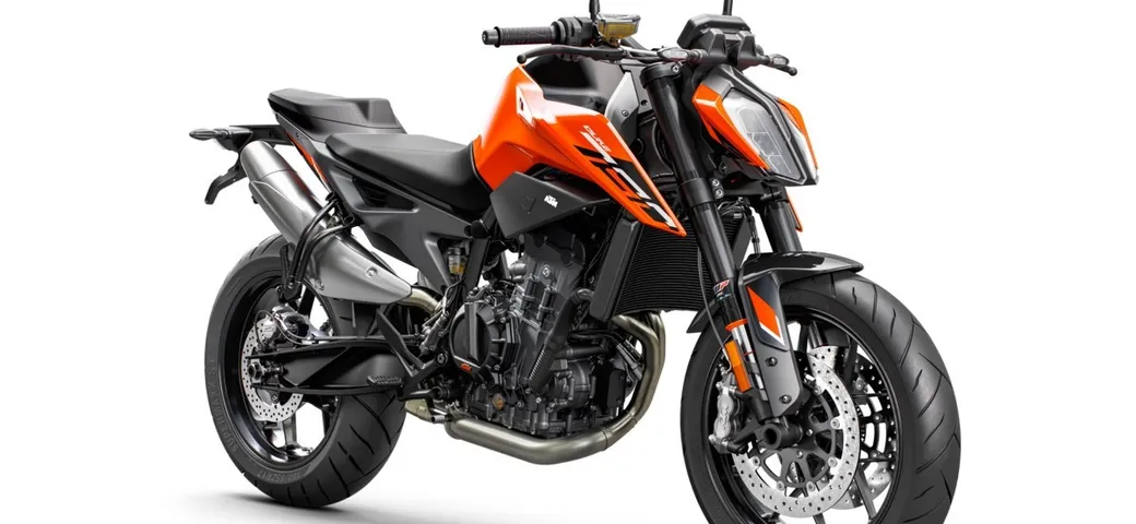 La 790 Duke ritorna nel listino KTM