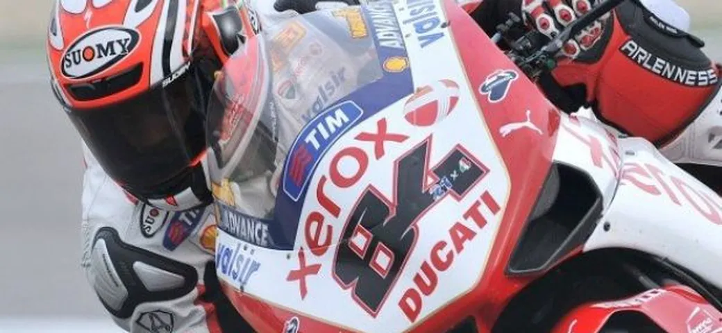 WSBK: Michel Fabrizio primo nelle FP1 di Magny-Cours, precede Xaus e Crutchlow