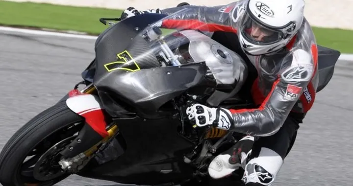 Superbike: progressi Ducati nei Test di Portimao