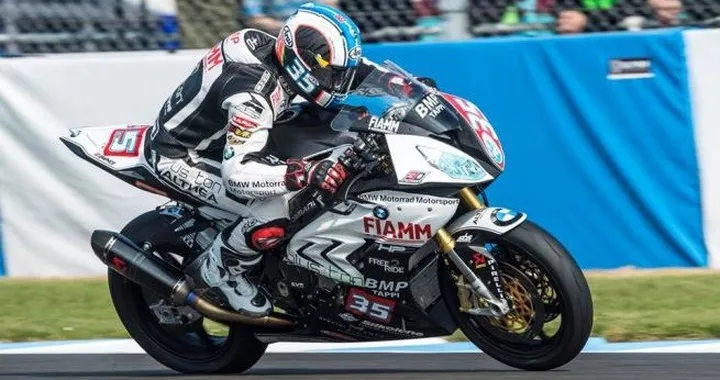 Superstock 1000 Donington: De Rosa in pole