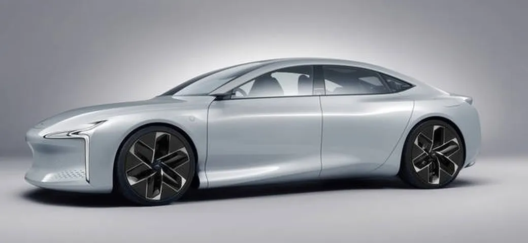 Hopium Machina, berlina sportiva a idrogeno con 1.000 km di autonomia