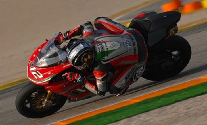 Prosegue lo sviluppo sulla F4 del Team UnionBike Gimotorsports MV Agusta