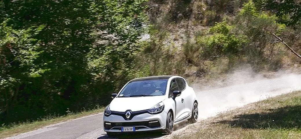 Renault Sport Clio Trophy: la videoprova su strada