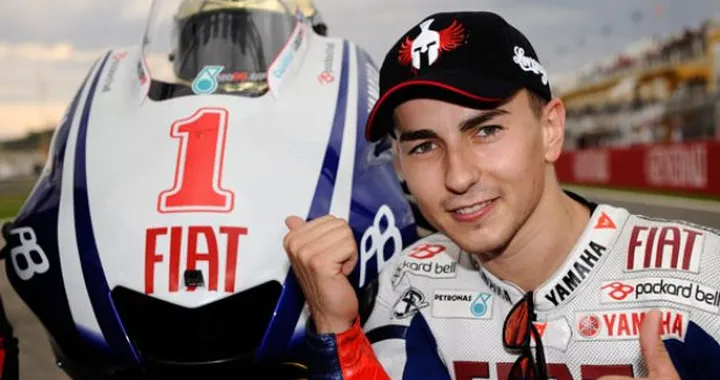 Il "re" è Lorenzo, e lo dimostra! Stoner e Rossi sul podio