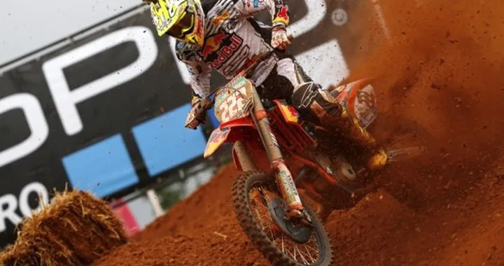 Motocross: Cairoli ed Herlings dominano in Brasile