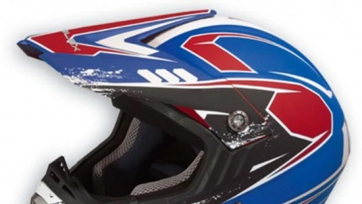 Casco Charger by Dyablex