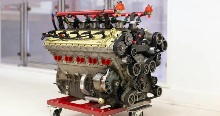 Alfa Romeo: all'asta il raro motore V1035, V10 da Formula 1