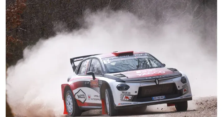 Lancia Ypsilon Rally2 HF, a podio al Rally Città di Foligno