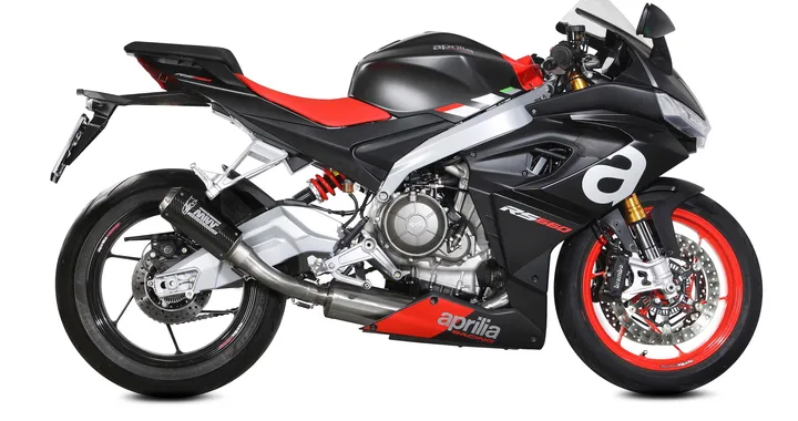 MIVV, sette sistemi di scarichi completi per la Aprilia RS 660